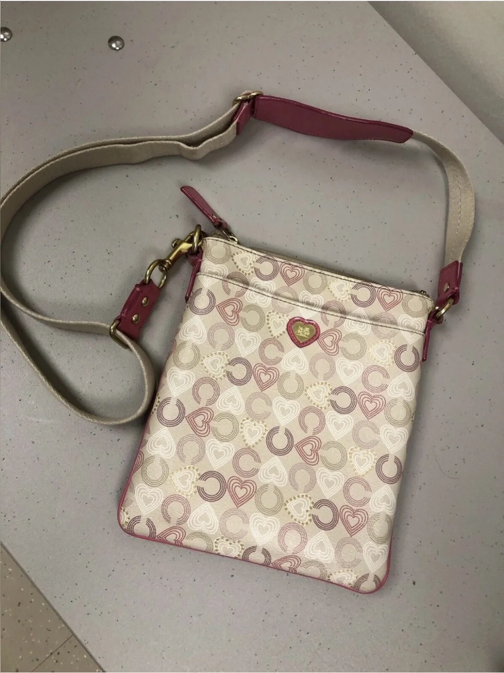 Y2K Coach Signature Logo Pink Hearts Crossbody Shoulder Bag Purse